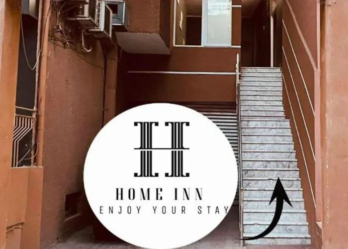 アパート Home Inn Apartaments