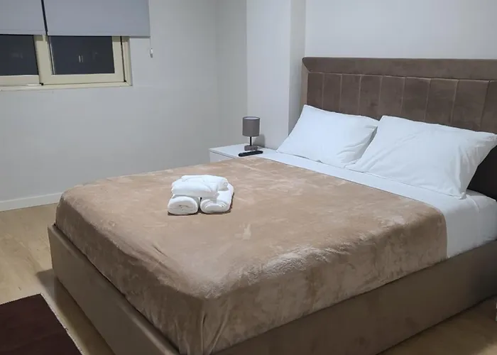 Home Inn Apartaments アパート *