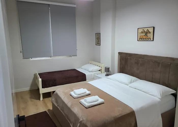 Home Inn Apartaments アパート ティラナ