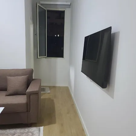 Home Inn Apartaments アパート *