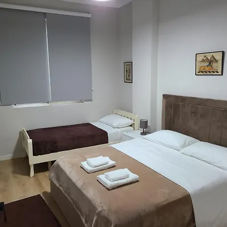 Home Inn Apartaments דירה טיראנה
